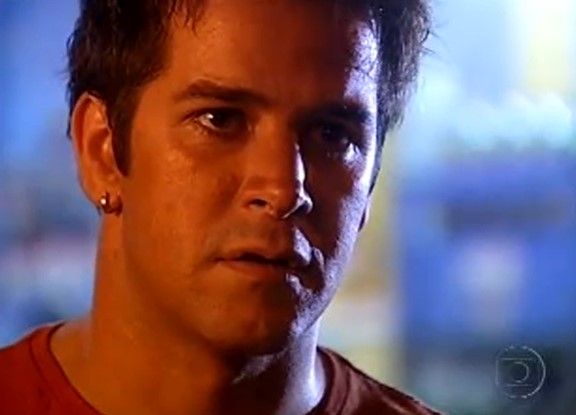 Leo (Murilo Benício) em cena na novela O Clone (Créditos: Reprodução/TV Globo)